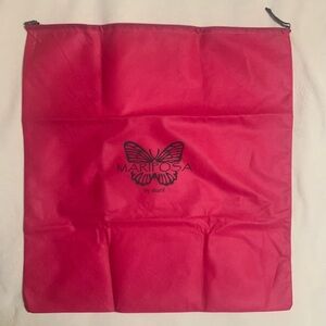 MARIPOSA by Sharif lightweight deep pink drawstring dust bag LNWOT